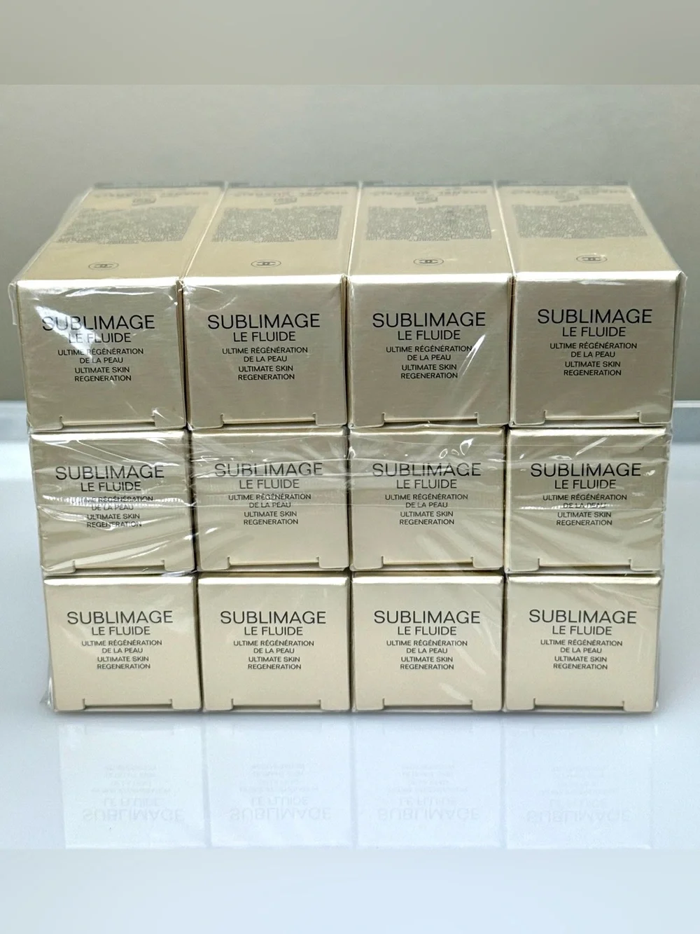 CHANEL Sublimage Le Fluide Ultimate Skin Regeneration - Pack of 12 Sealed